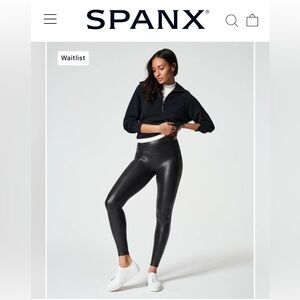 SPANXshape™ Faux Leather
Leggings
